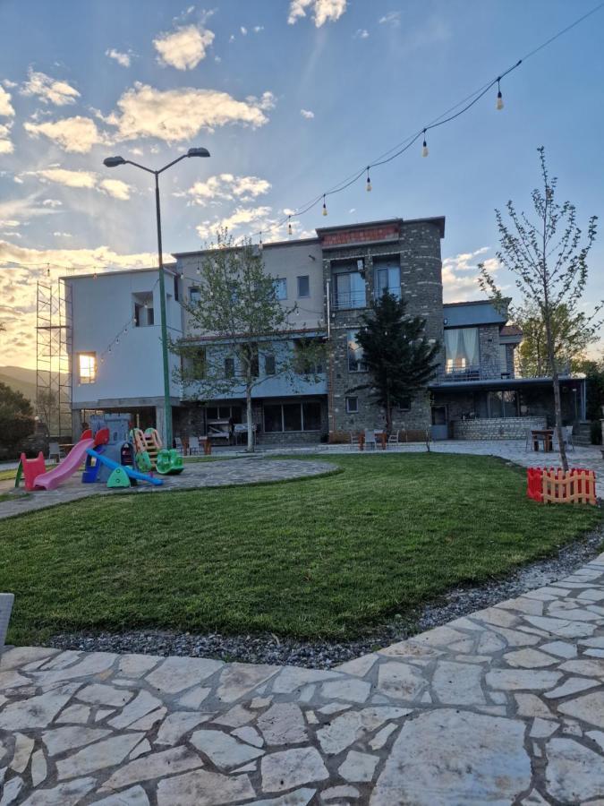 Kutal Park Inn Hotel Permet Bagian luar foto
