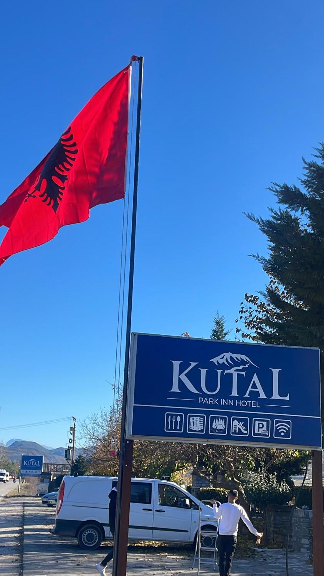 Kutal Park Inn Hotel Permet Bagian luar foto