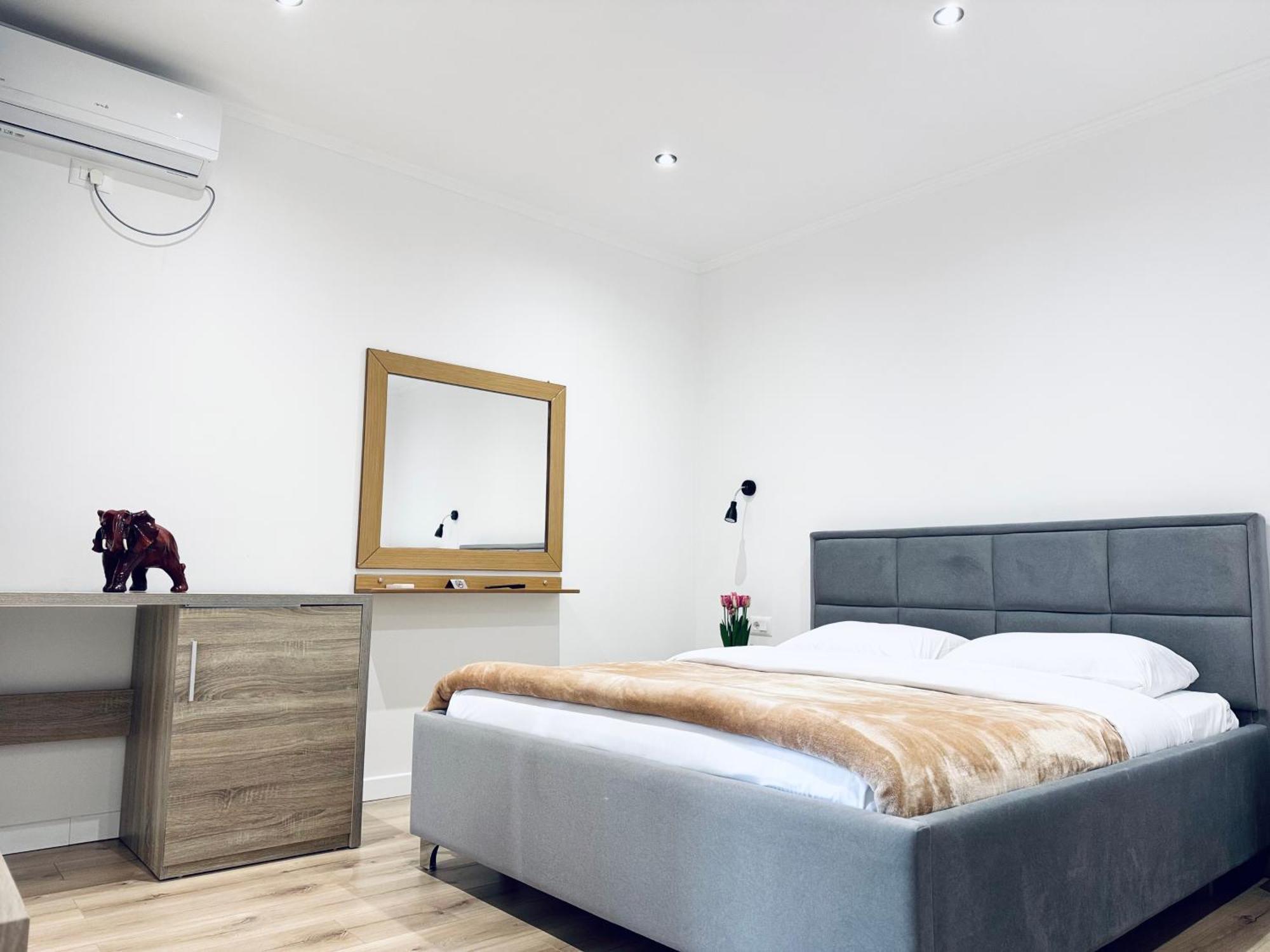 Kutal Park Inn Hotel Permet Bagian luar foto